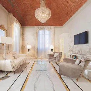 4* Hotel Embassy